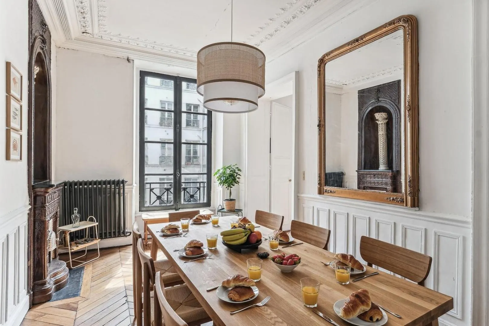 Bnbnook - Luxury 4Br 2Ba - Hotel De Ville & Louvre Paris Apartment