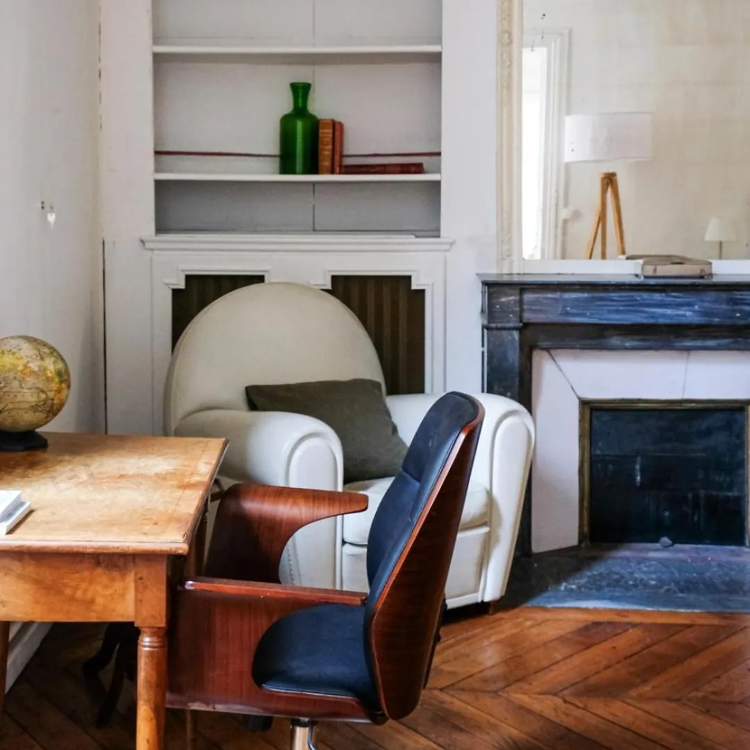 Bnbnook - Luxury 4Br 2Ba - Hotel De Ville & Louvre Paris